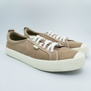 Cariuma OCA Low -Top Canvas Sneakers Brown Sand
